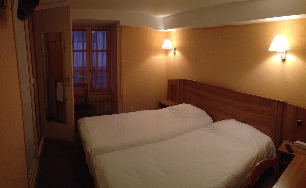 Hotel De L'Abbaye Sauxillanges Номер фото