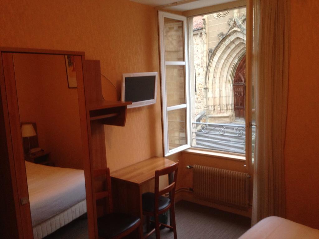 Hotel De L'Abbaye Sauxillanges Номер фото